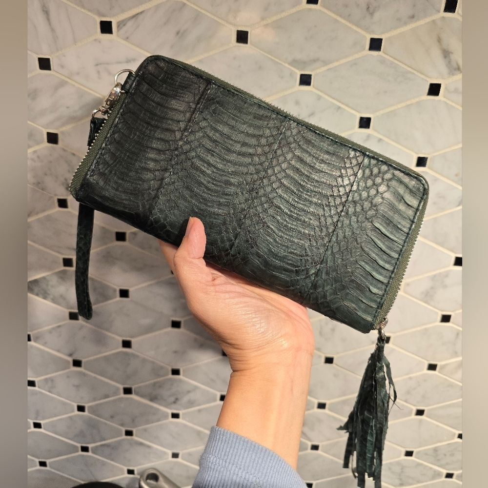 Python emerald green wallet/ clutch